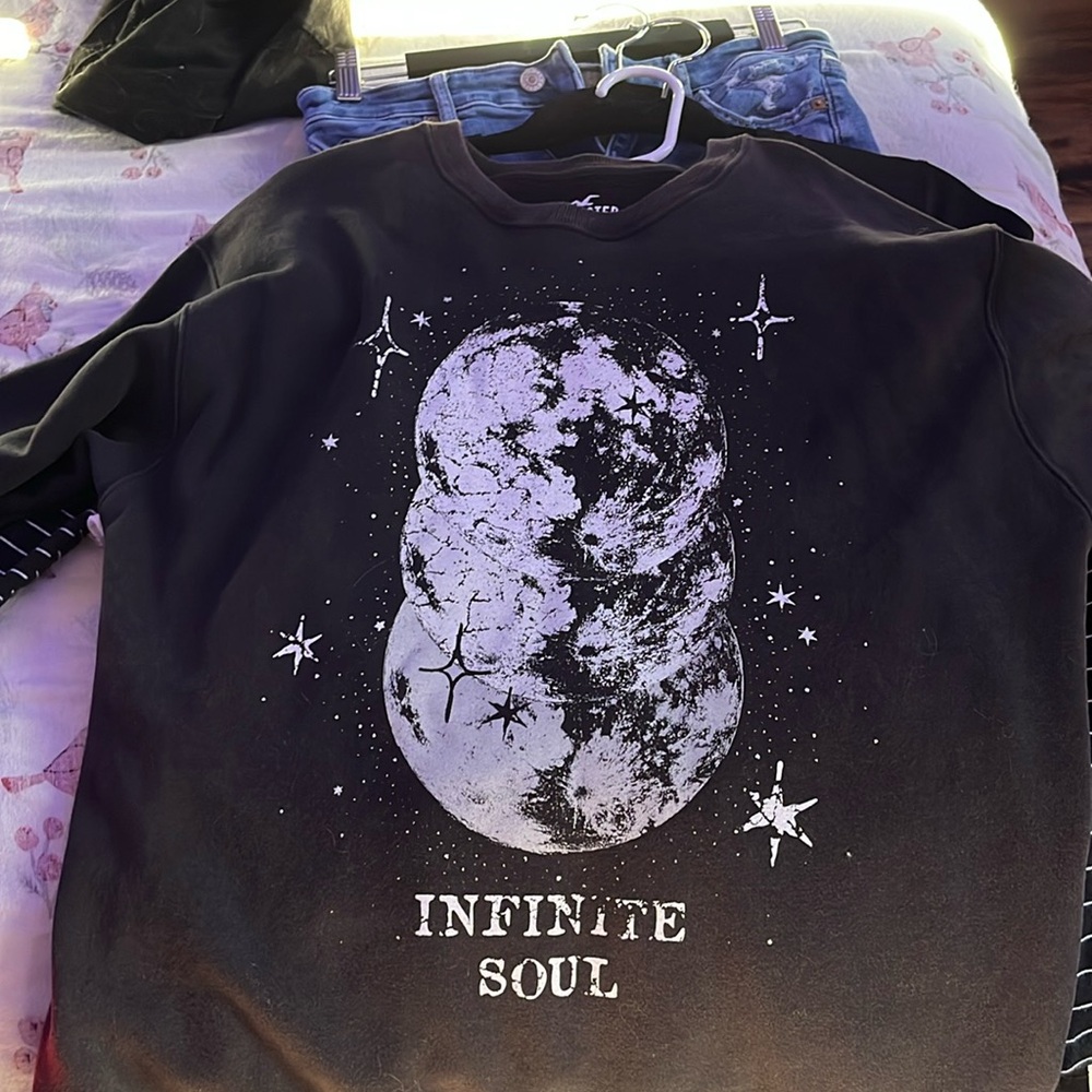 Blackmoon sweater